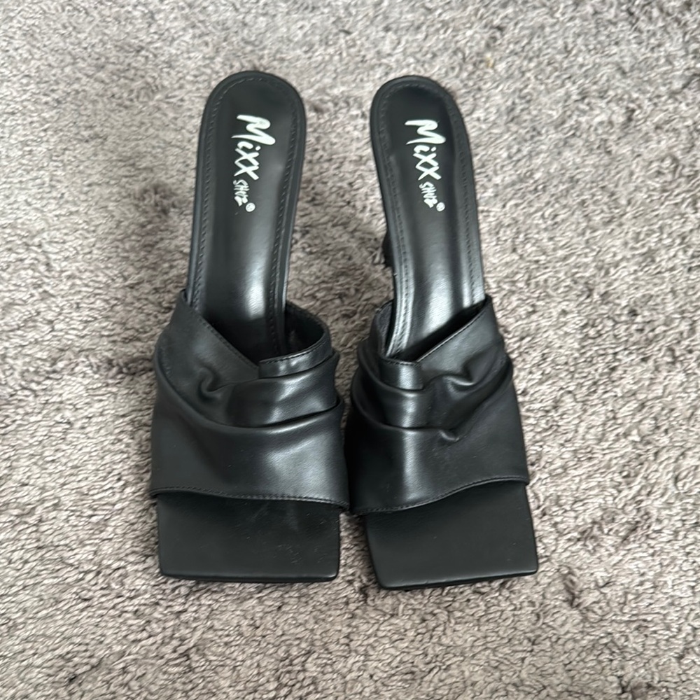 Mixx Shuz Black Mules with Knotted Straps